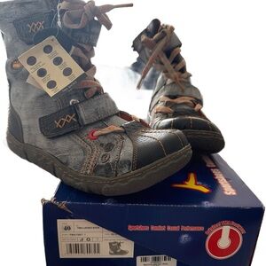 TMA Eyes women’s boots- Stylish black and gray Women's Winter Boots